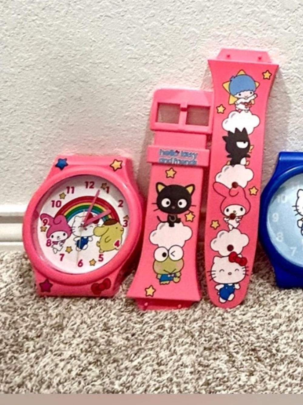 Hello Kitty and Friends Pink Wall Watch Clock - Picture 7 of 12